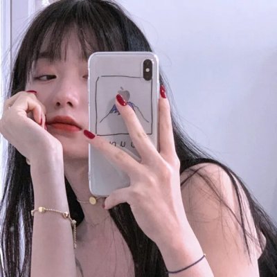 女服务员